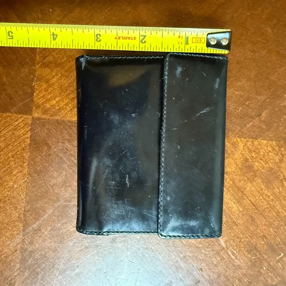 SALVATORE FERRAGAMO Vintage Black Leather Bifold Wallet Gancini Clasp AUTHENTIC‎